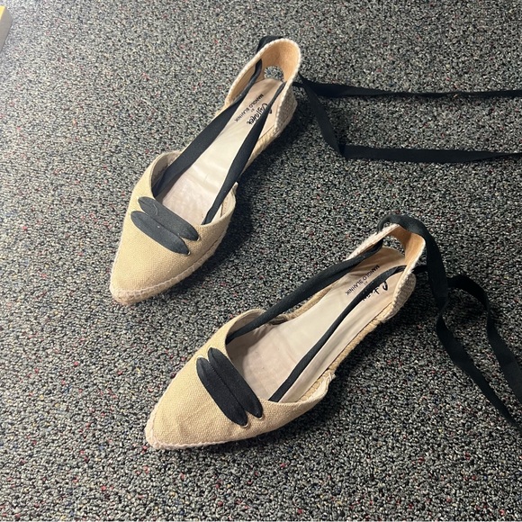 CASTANER BY MANOLO BLAHNIK Cream & Black Lace-Up Canvas Espadrilles Shoes Flat 8 - Picture 7 of 16